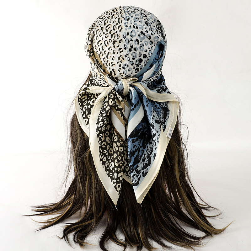 Роскошная шелковая шаль, квадр – обзор и цена Scarf Silk Square